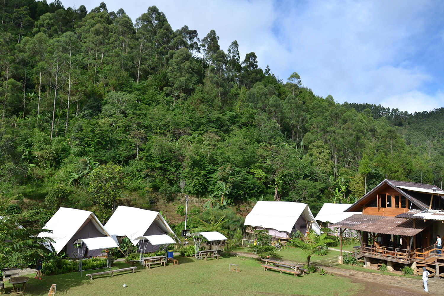 Glamping Bandung yang Cocok untuk Liburan Bersama Teman